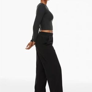 NWT Aritzia TNA Move Pants